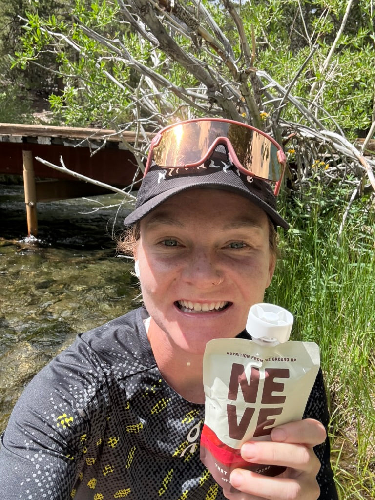 Alyssa Clark, 3rd place at TDS 2026, with a Neve Tart Cherry Cacao pouch